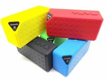 Bluetooth колонка Jambox X3
